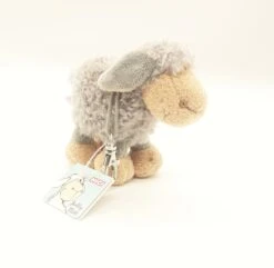 Nici 24683 Anhänger Mit Karabiner Graues Schaf Stehend 12cm Jolly Mäh Plüsch -Nici Verkäufe 2026 24683 2