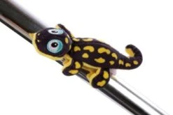 MagNICI GREEN Plüschmagnet Magnettier Salamander Don Fuego Liegend, 12cm (48773) 10 MagNICI GREEN Plüschmagnet Magnettier Salamander Don Fuego Liegend, 12cm (48773) -Nici Verkäufe 2026 28688174 03