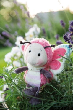 Nici 44932 Rosa Schmetterling Ca 18cm Plüsch Kuscheltier Hello Spring 13 Nici 44932 Rosa Schmetterling Ca 18cm Plüsch Kuscheltier Hello Spring -Nici Verkäufe 2026 44932 10 Milieu 1365x2048