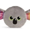Nici 48584 Kissen GLUBSCHIS Koala Miss Crayon 32x32cm Figürlich Plüsch -Nici Verkäufe 2026 48584 01 HA Frei 2048x1299